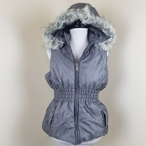 Sleeveless Hooded Jacket
